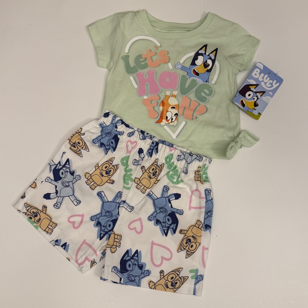 Disney Bluey Girls Cute Green Top & printed shorts Soft Set size 12m, 18m NWT